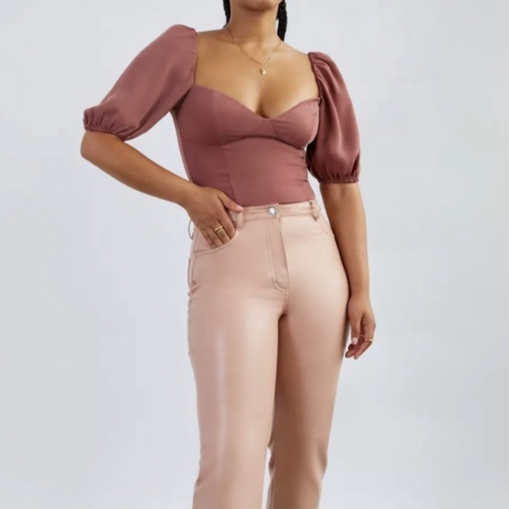 Aritzia Wilfred Novella Short Sleeve Blouse